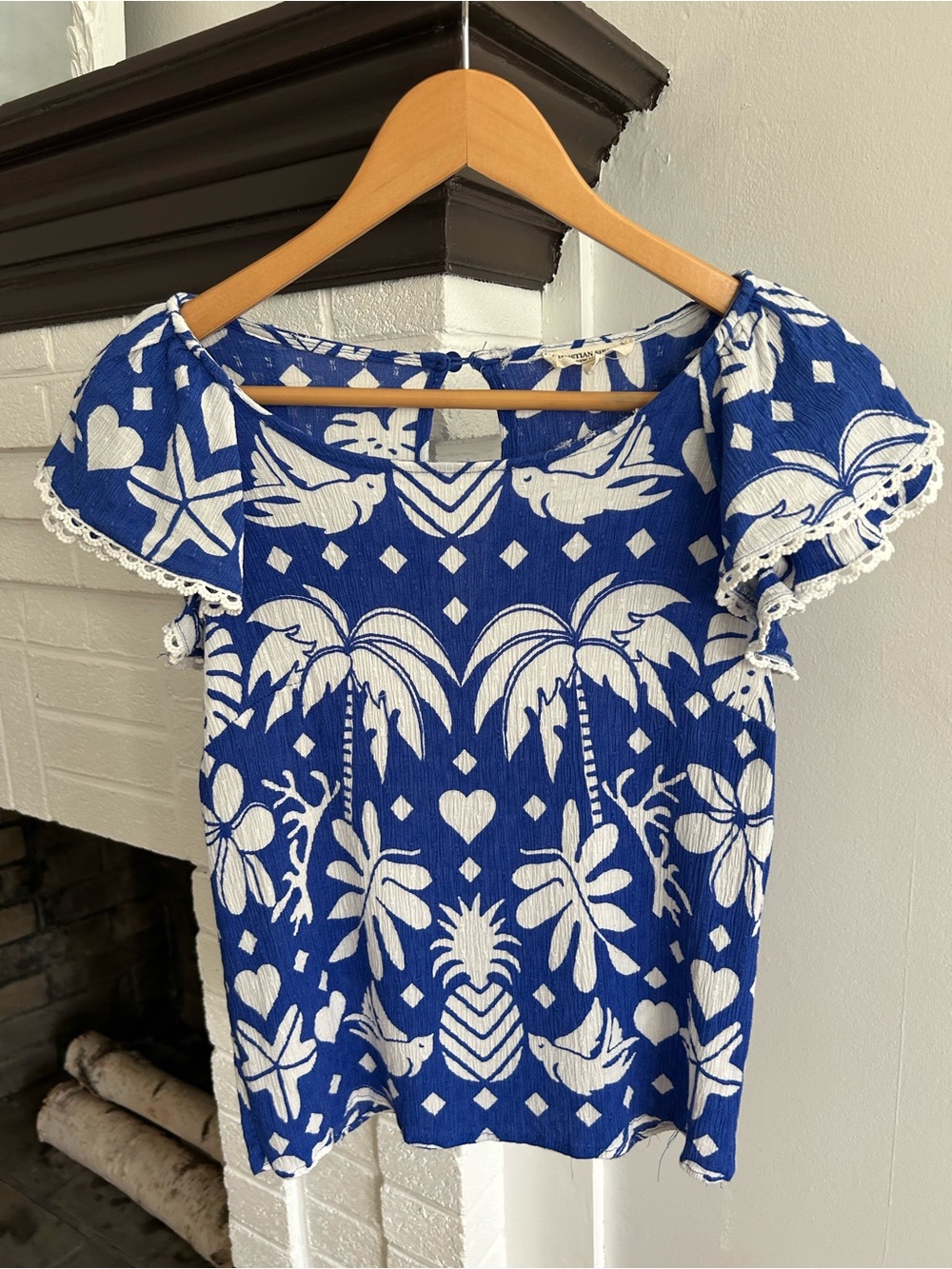 Christian Siriano Blue & White Tropical Flutter Sleeve Blouse